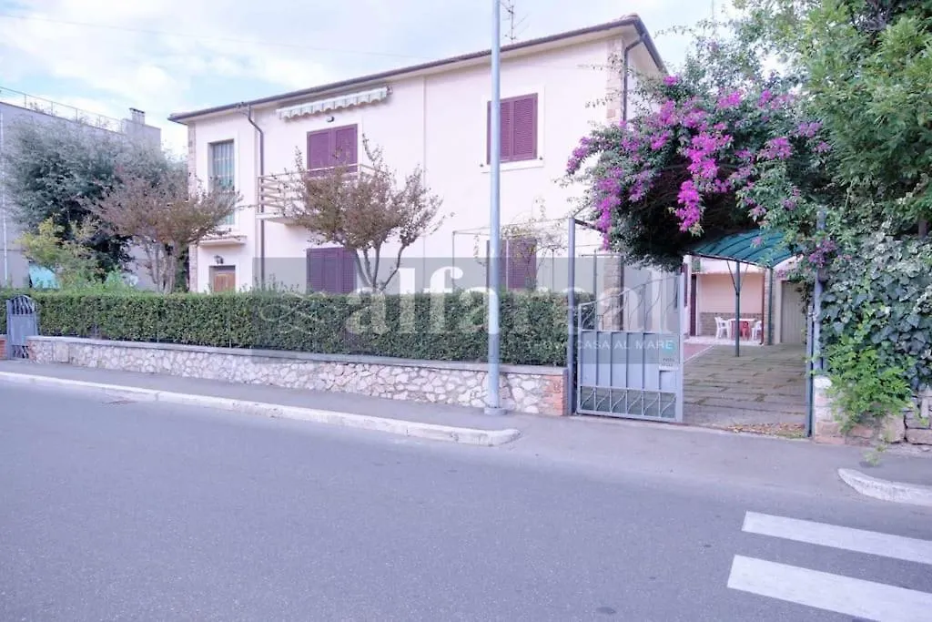 Luigina, Piano Terra, Due Posti Auto E A Soli 200 M Dal Mare! By Alfareal Castiglione della Pescaia